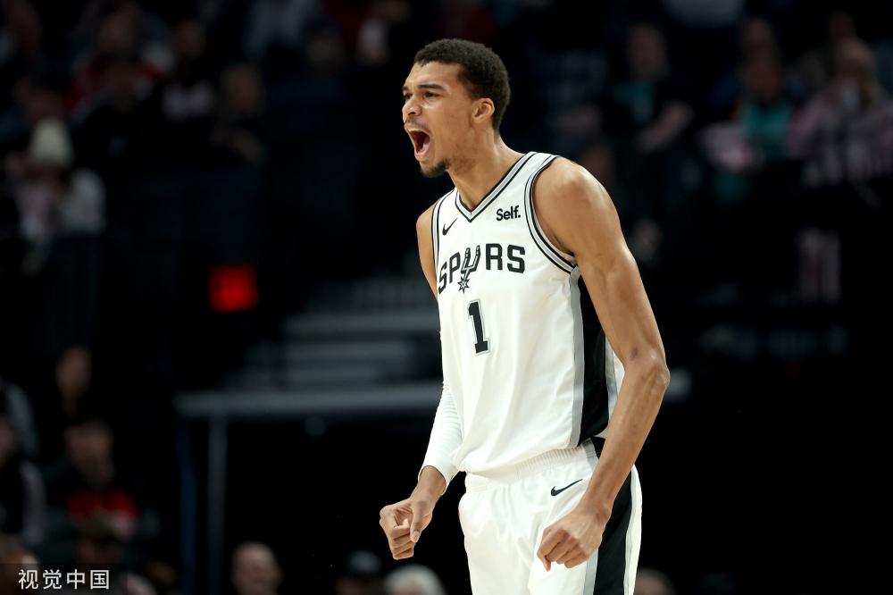 钟便因球员 钟便因球员